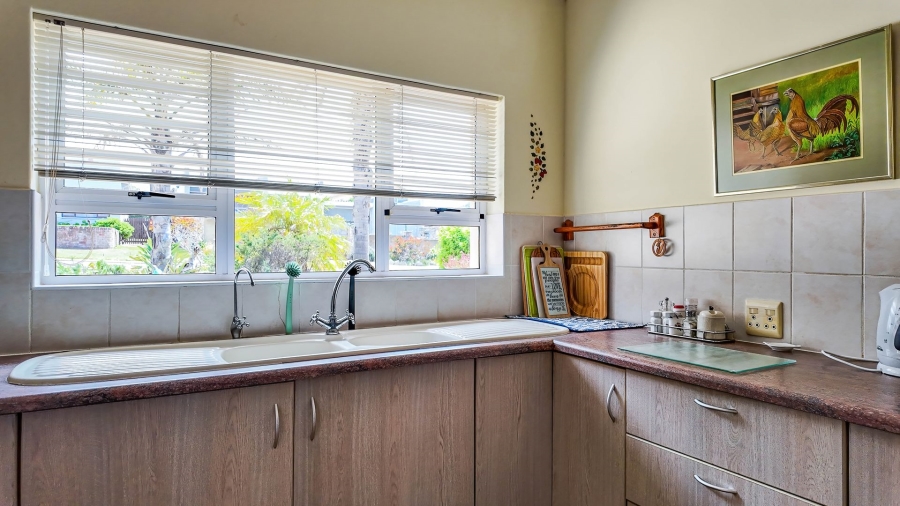 3 Bedroom Property for Sale in Stilbaai Wes Western Cape